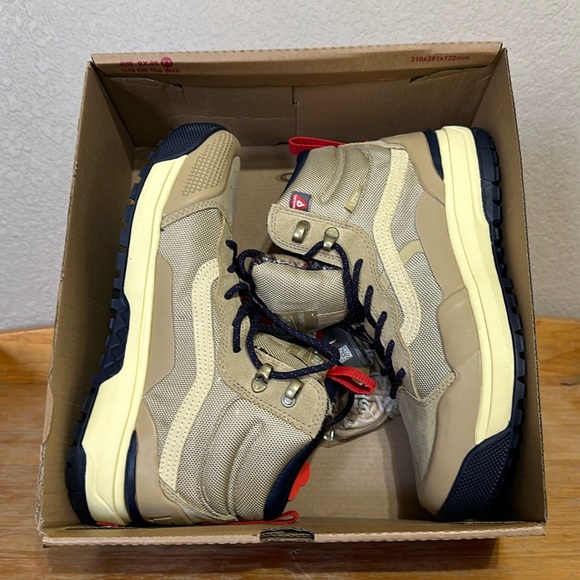 Vans ultraRange Exo hi Mte Taos Taupe ultra Cush men’s size 7.5 or women’s size9 - Picture 10 of 14